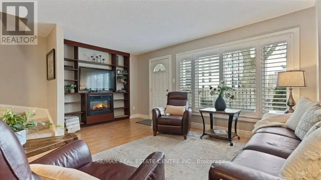 29 - 15 Green Valley Drive, Kitchener